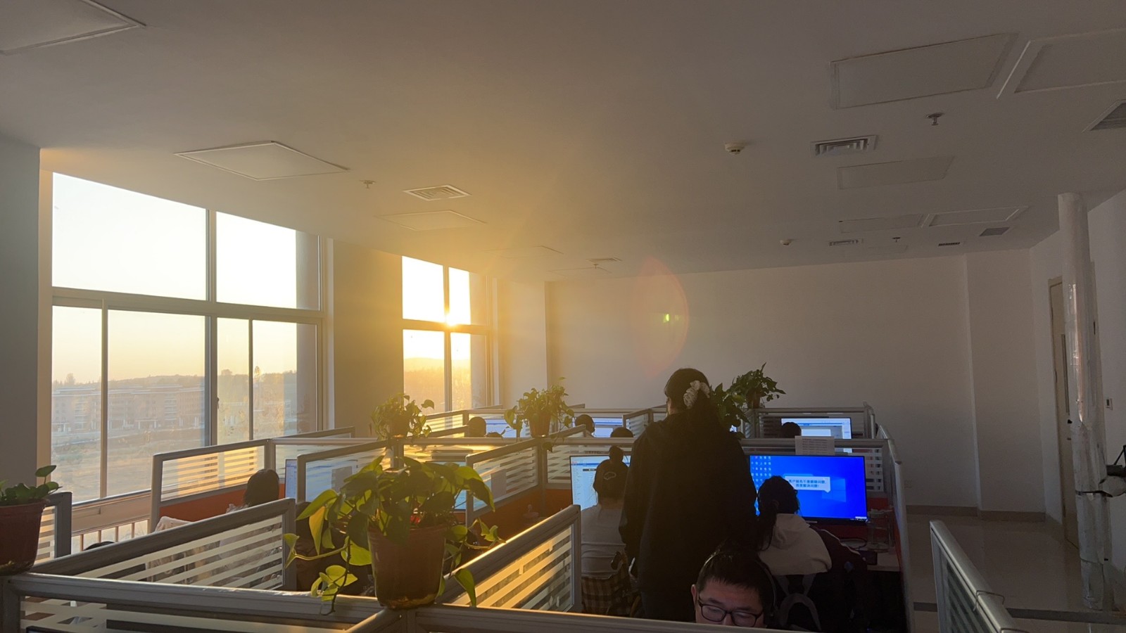 微信图片_20251218140610_1890_219.jpg